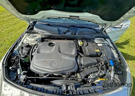 2015 Mercedes-Benz Cla 250 z USA, uszkodzony, nr VIN WDDSJ4EBXFN222571